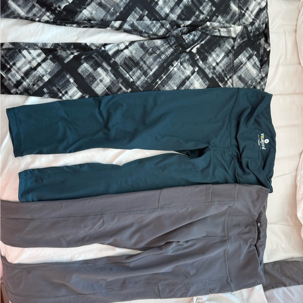 Stylish Women's Leggings Set - Black, Teal, and Gray